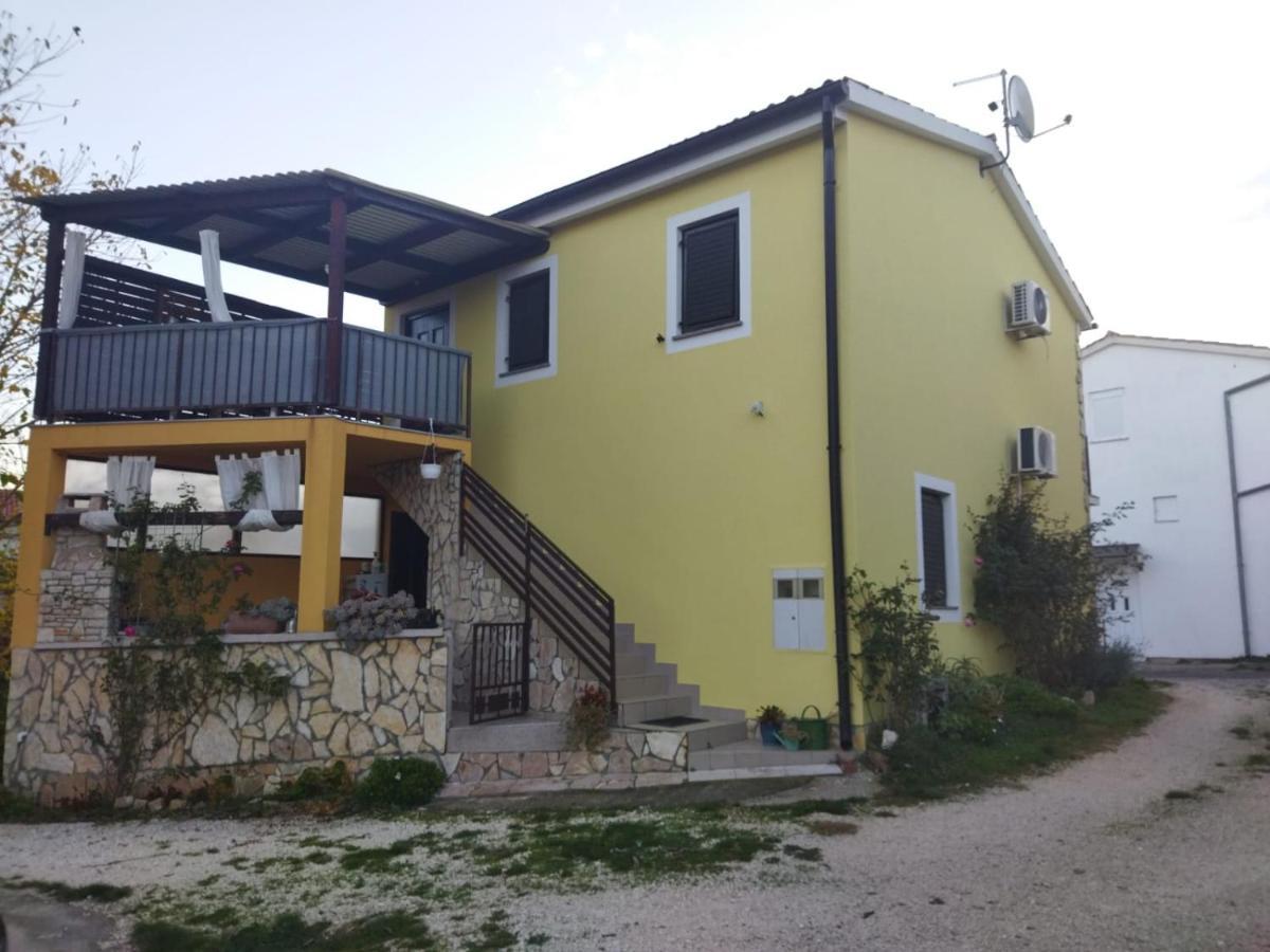 Apartment Josipa 1 Premantura Exterior foto